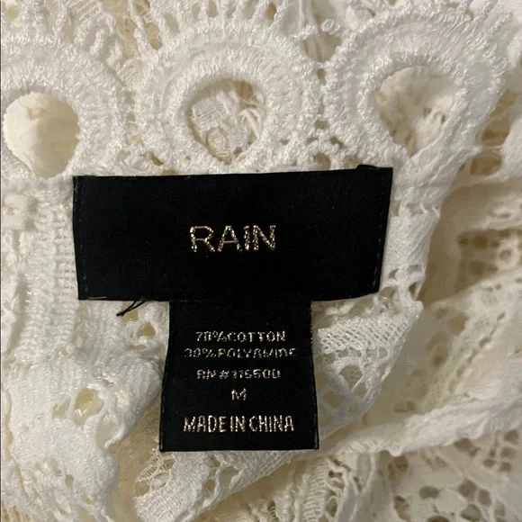 Rain Lace Blouse in Ivory Size M - Picture 2 of 7
